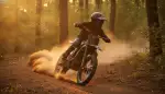 Maximaler Schutz für junge Offroad-Abenteurer: Warum dieser Fullface-Motocross-Helm gerade durchstartet