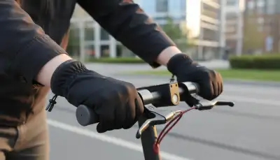 Sicher unterwegs: E-Scooter Handschuhe